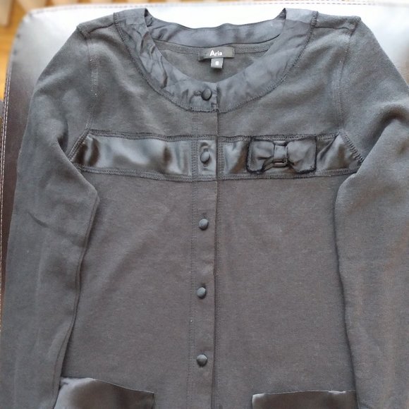 Elegant Luxury Sweater, Made by Aria, Unique design, Size - S - Picture 3 of 4